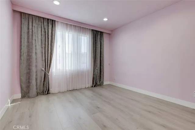 $4,700 | 27943 Brookdale Court, Valencia, CA 91354