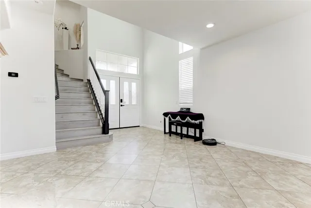 $4,700 | 27943 Brookdale Court, Valencia, CA 91354