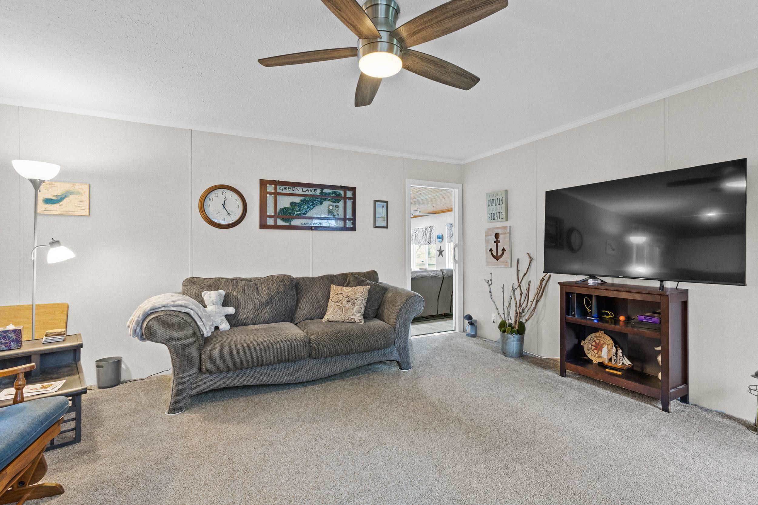 W1325 Spring Grove Road Ripon, WI 54971 - Photo 11 of 68