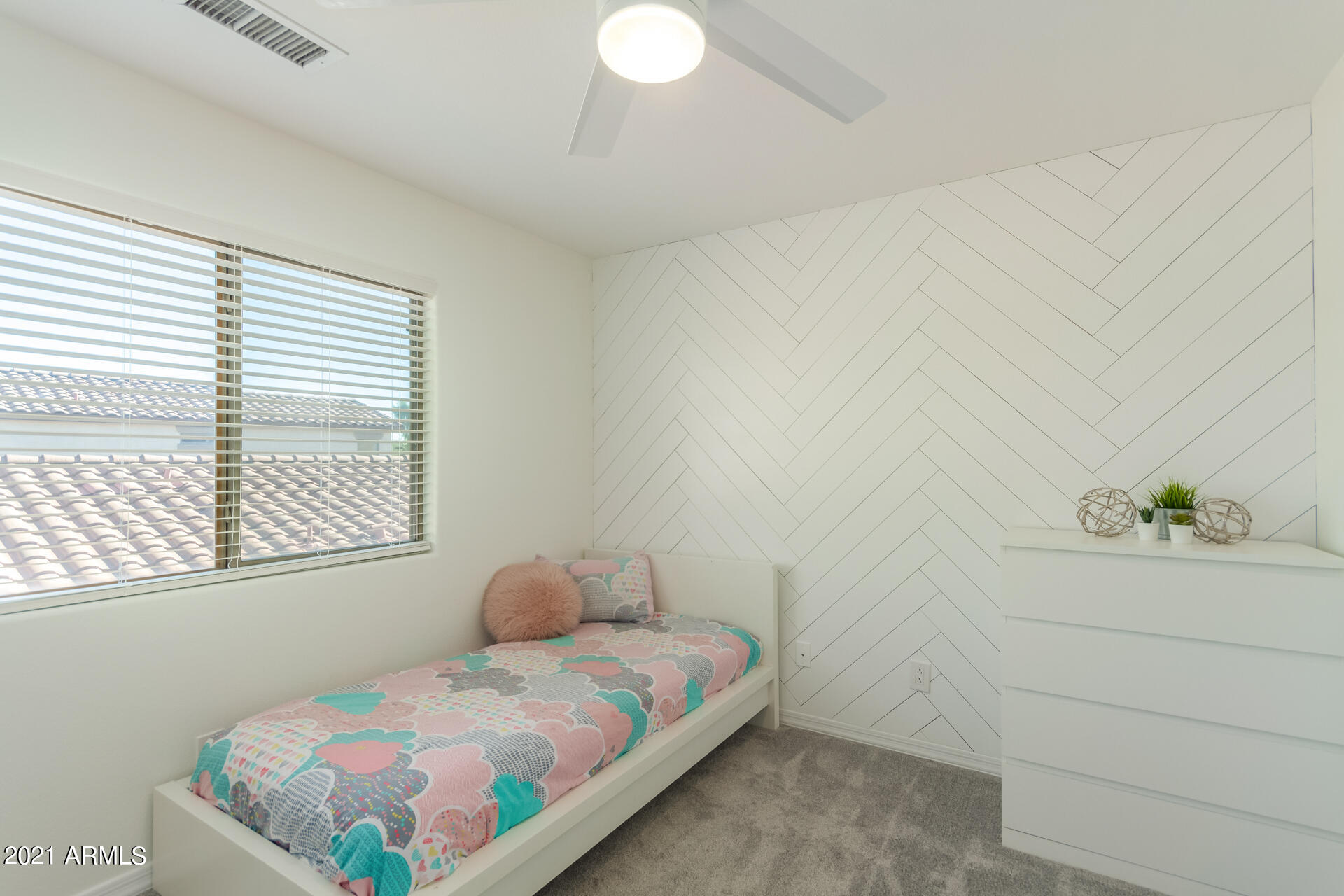 4356 South Rim Court Gilbert, AZ 85297 - Photo 25 of 50 28 - Rim