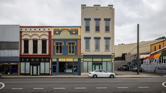 $850,000 | 117 East Main Street, Muncie, IN 47305