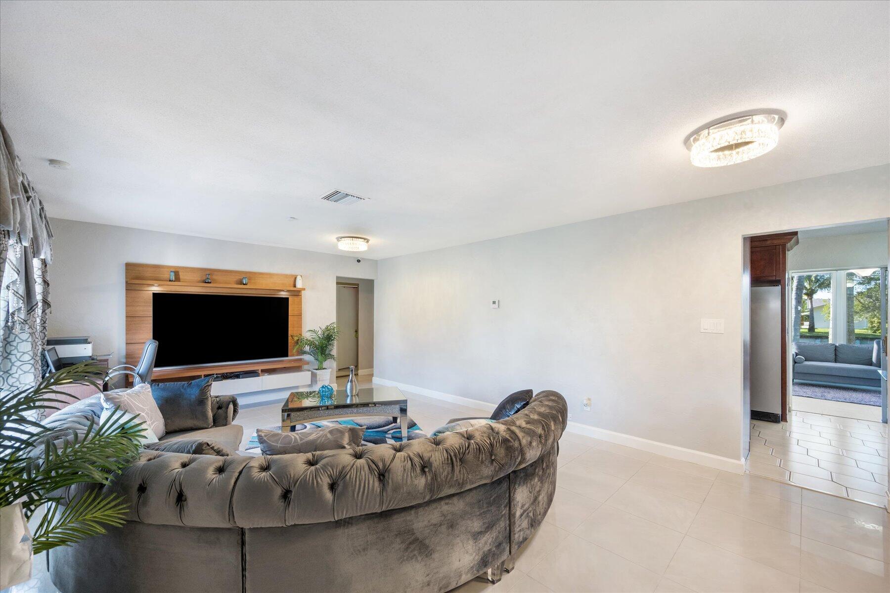 9500 Northwest 72nd Street Tamarac, FL 33321 - Photo 5 of 28 05-DSC_8033 copy