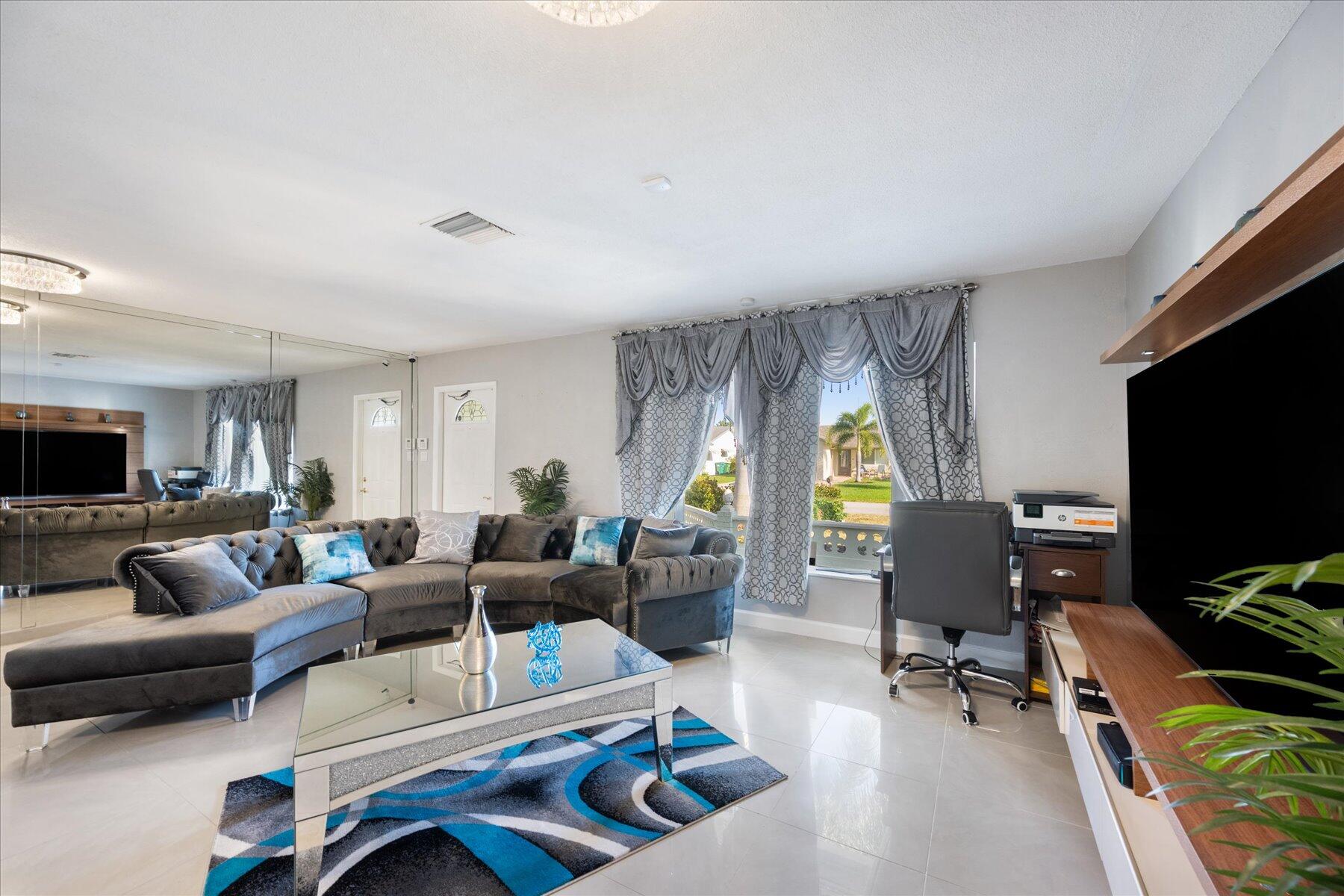 9500 Northwest 72nd Street Tamarac, FL 33321 - Photo 8 of 28 08-DSC_8045 copy