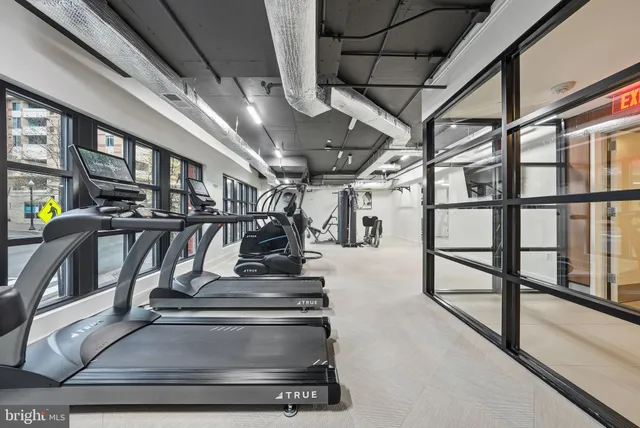 $1,100,000 | 1411 Key Boulevard, Unit 505, Arlington, VA 22209