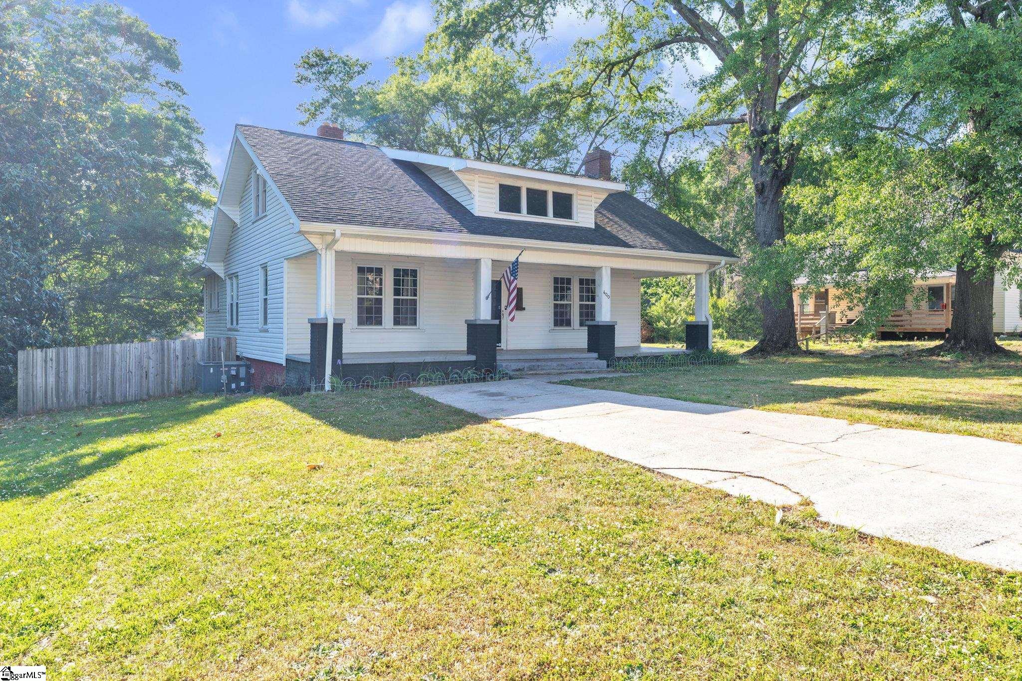 400 King Street Easley, SC 29640 - Photo 3 of 32