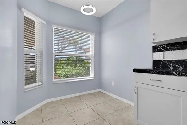 $1,950 | 5013 Southwest 16th Place, Cape Coral, FL 33914