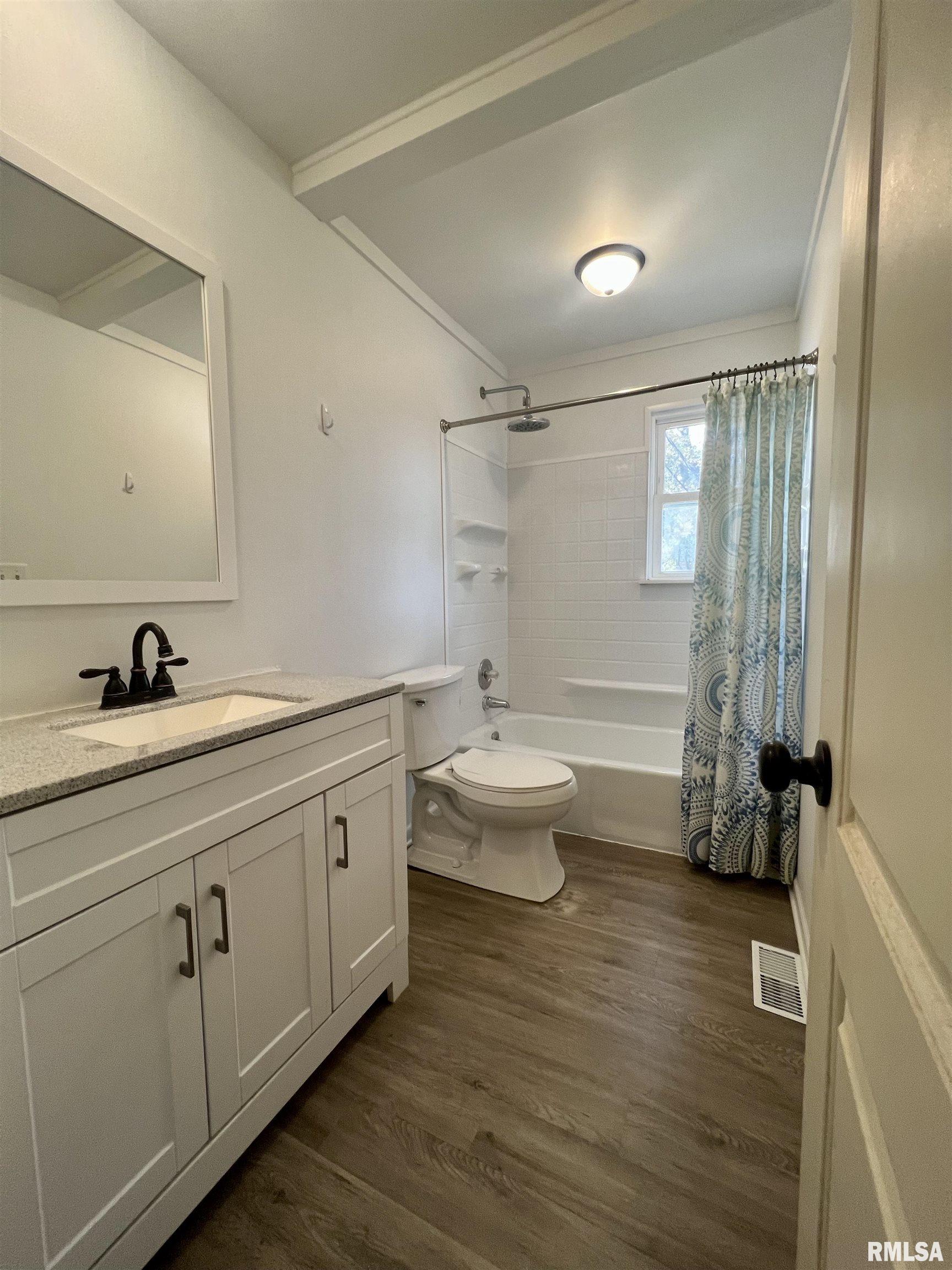 242 Briargate Road Washington, IL 61571 - Photo 12 of 24 Gallery Image 12