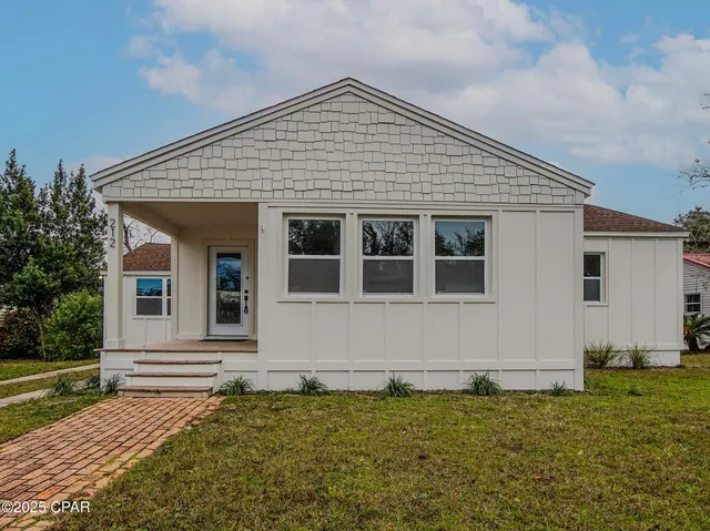 $1,900 | 212 North Cove Boulevard, Panama City, FL 32401