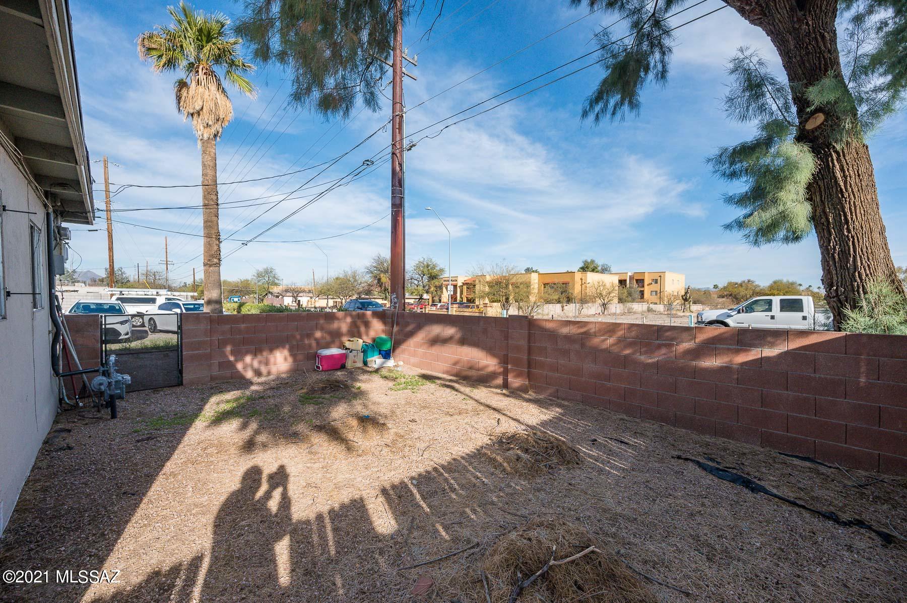 133 West Roger Road Tucson, AZ 85705 - Photo 19 of 21