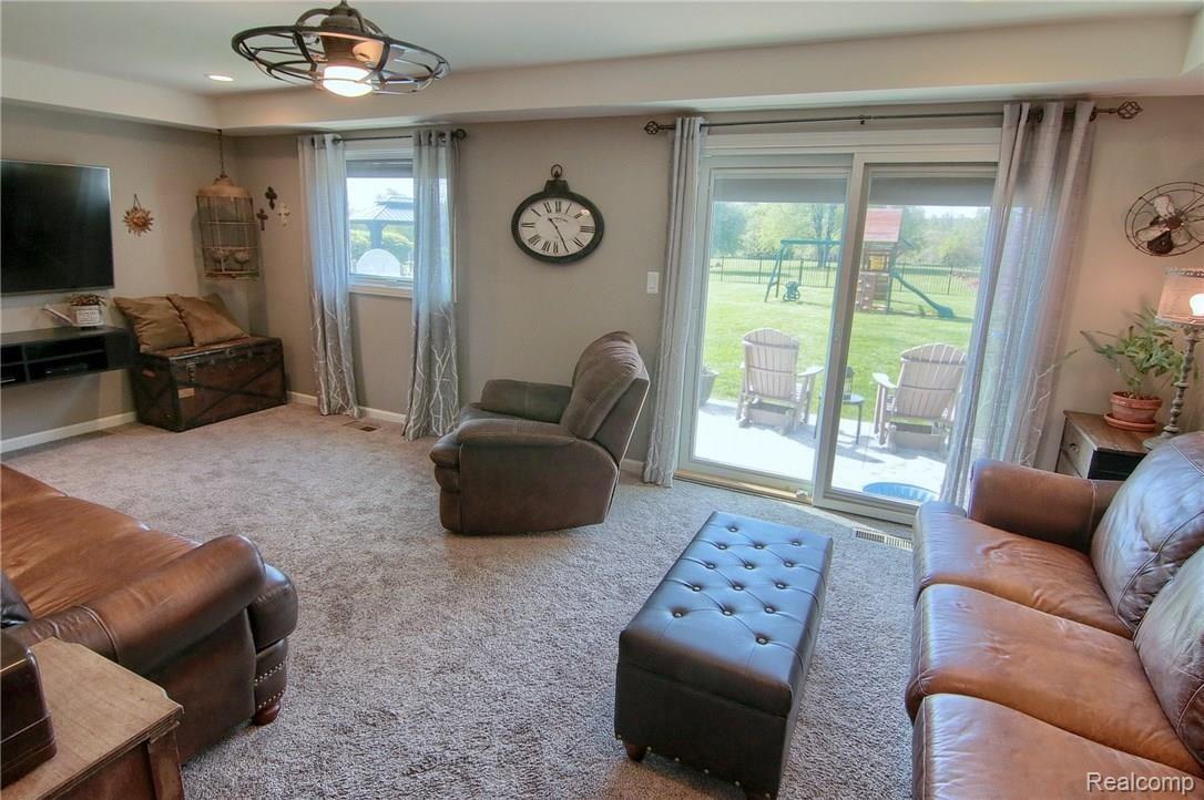8590 30 Mile Road Washington, MI 48095 - Photo 12 of 33 Family_Room_2nd_View.jpg