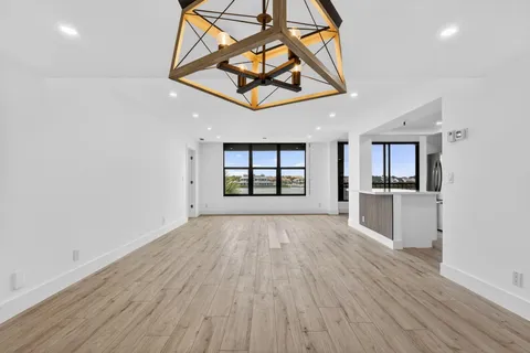 $890,000 | 1748 Jupiter Cove Drive, Unit 319, Jupiter, FL 33469