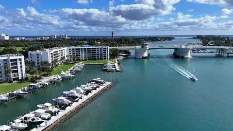 $890,000 | 1748 Jupiter Cove Drive, Unit 319, Jupiter, FL 33469