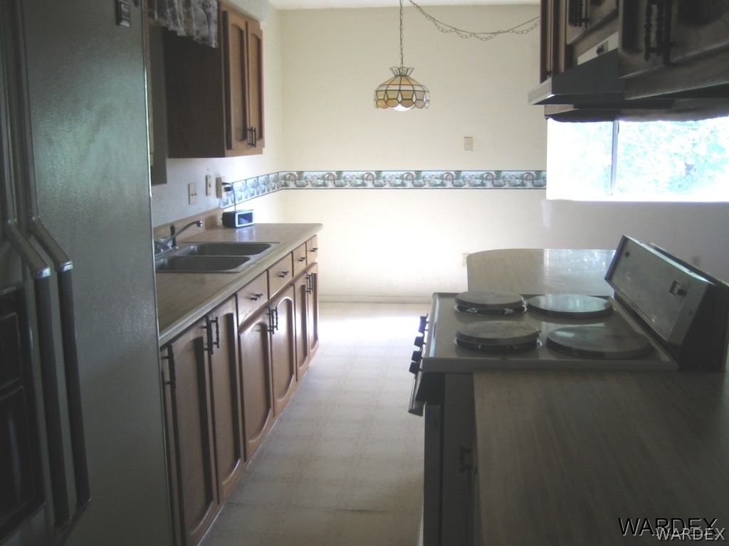 4410 North Stardust Road Kingman, AZ 86409 - Photo 7 of 23 Kitchen an Dining View