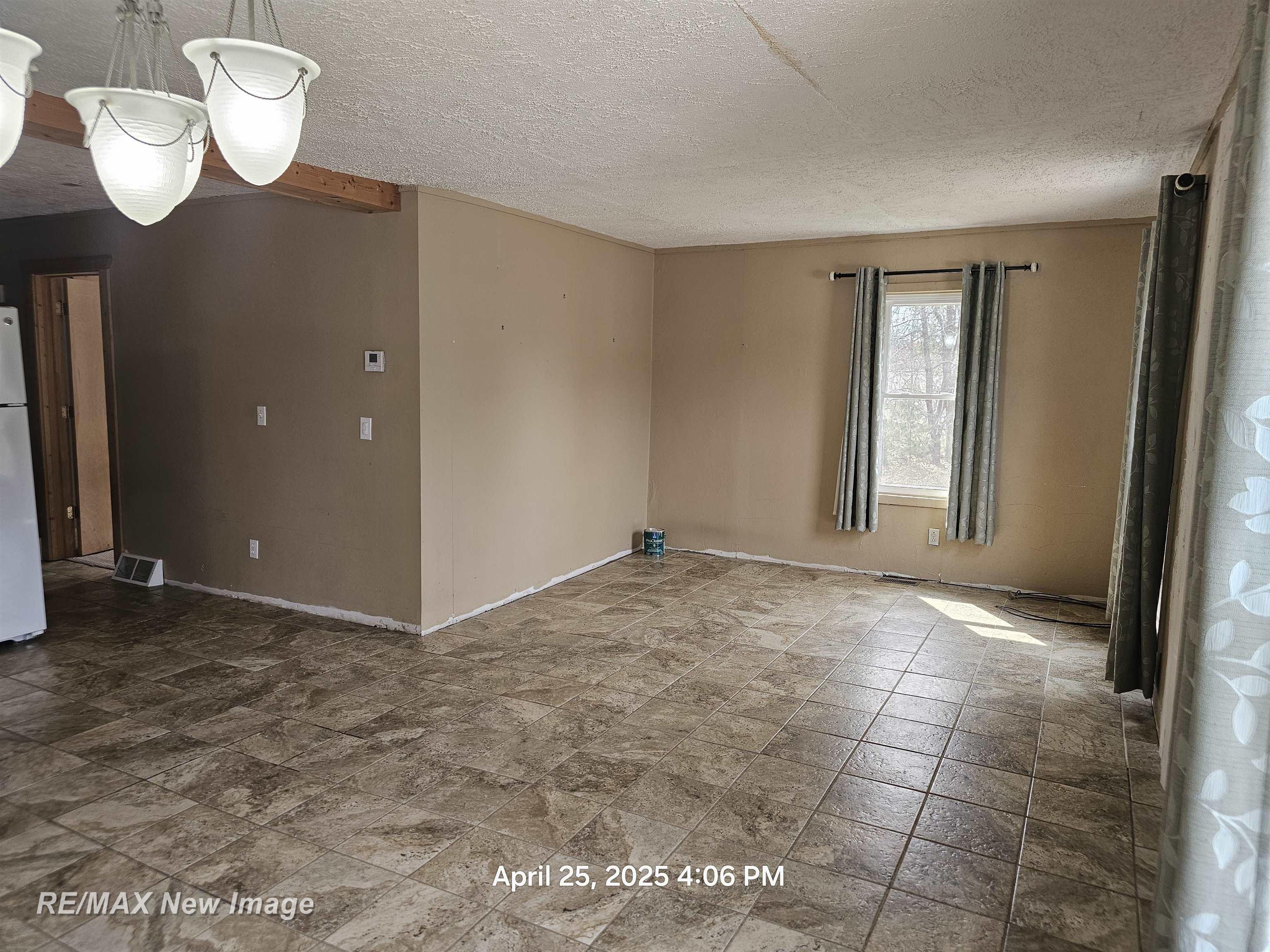 10114 East Madison Road St. Helen, MI 48656 - Photo 5 of 25 50172835-8a0dc6d4-2018-46af-92a6-3dc7369c2dc3.JPG