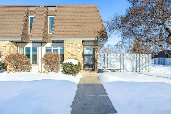 $195,000 | 1526 16 1/2 Street South, Fargo, ND 58103