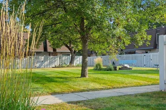 $190,000 | 1526 16 1/2 Street South, Fargo, ND 58103