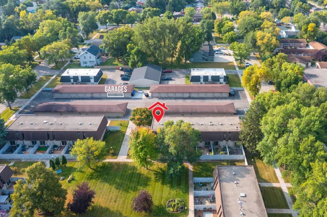 $190,000 | 1526 16 1/2 Street South, Fargo, ND 58103