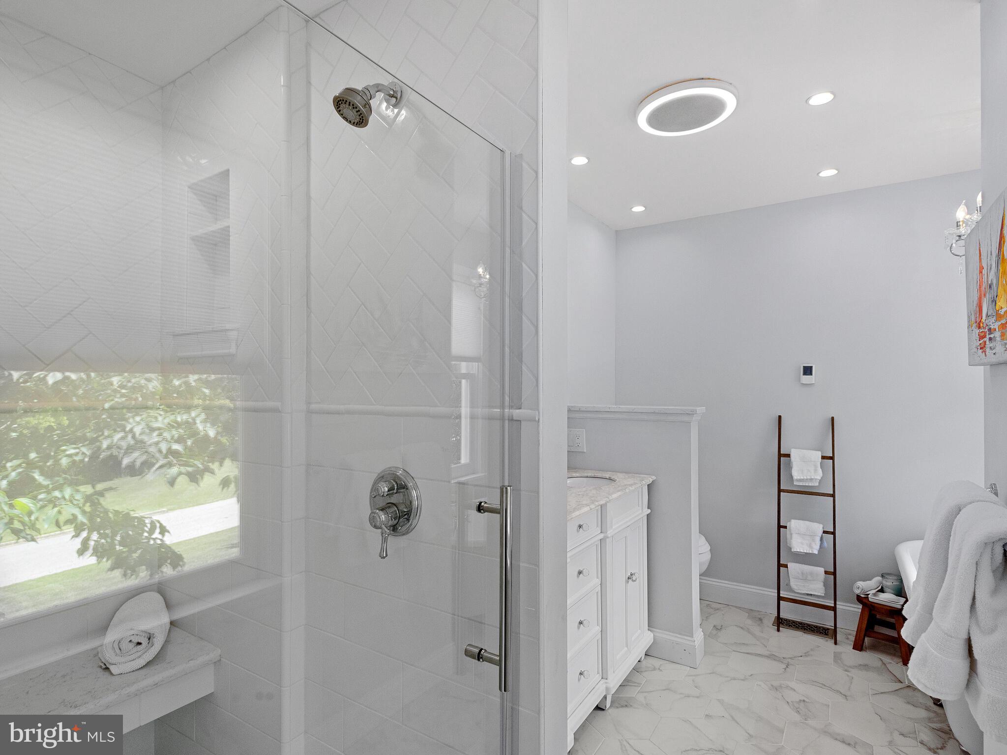 2 Matthews Run Road Chester Springs, PA 19425 - Photo 39 of 55 Frameless shower