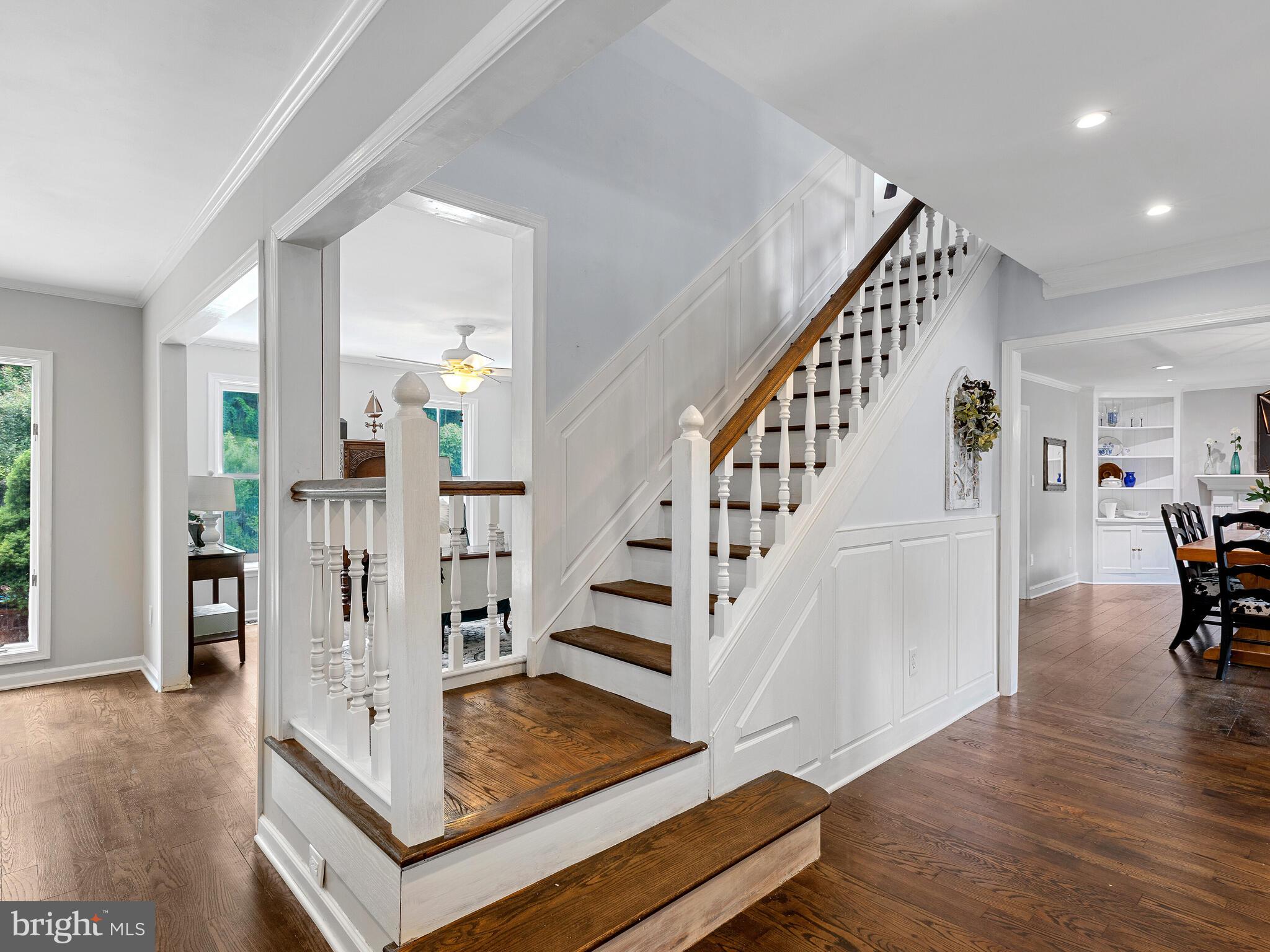 2 Matthews Run Road Chester Springs, PA 19425 - Photo 5 of 55 Spacious & bright entry