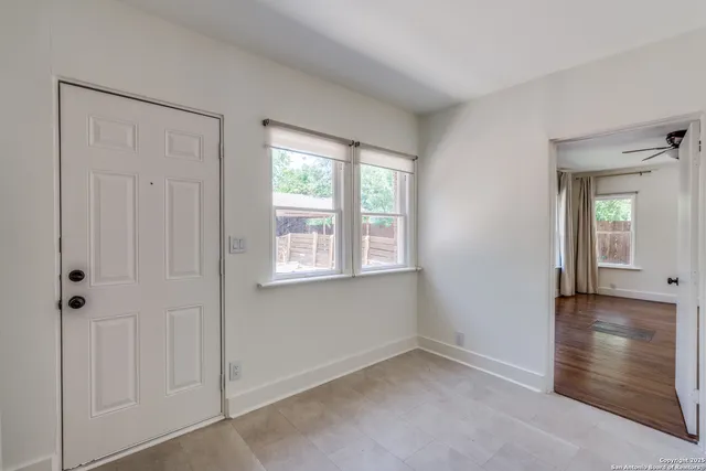 $1,895 | 219 Allensworth Street, San Antonio, TX 78209