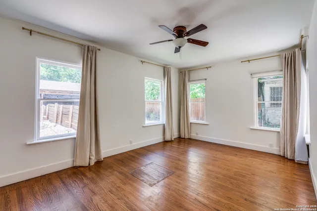 $1,895 | 219 Allensworth Street, San Antonio, TX 78209