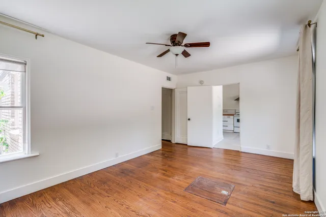 $1,895 | 219 Allensworth Street, San Antonio, TX 78209
