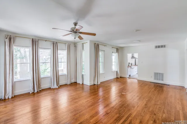 $1,895 | 219 Allensworth Street, San Antonio, TX 78209