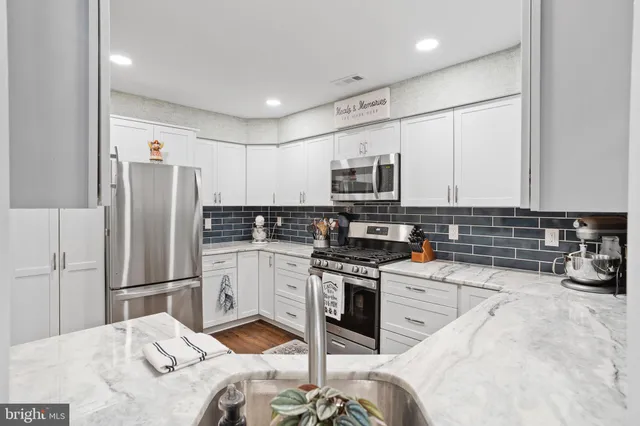 $339,000 | 3907 Saxony Drive, Mount Laurel, NJ 08054