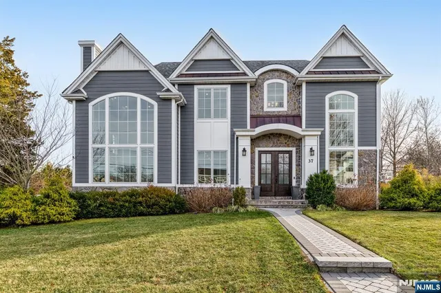 $2,499,995 | 37 Glenfair Road, Glen Rock, NJ 07452