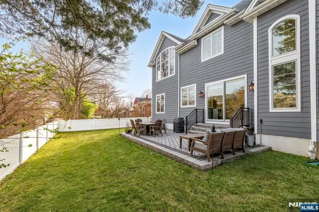 $2,499,995 | 37 Glenfair Road, Glen Rock, NJ 07452