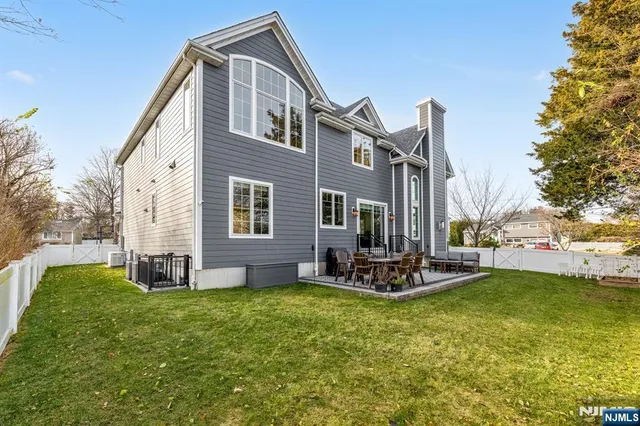 $2,499,995 | 37 Glenfair Road, Glen Rock, NJ 07452