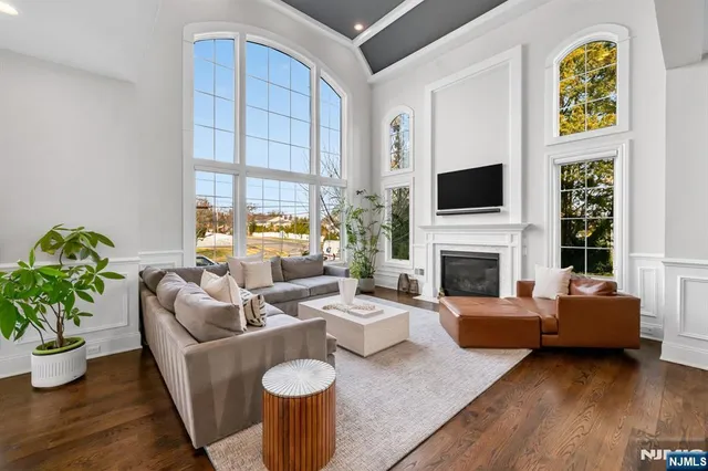 $2,499,995 | 37 Glenfair Road, Glen Rock, NJ 07452