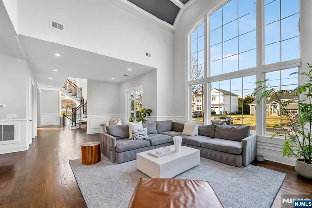 $2,499,995 | 37 Glenfair Road, Glen Rock, NJ 07452