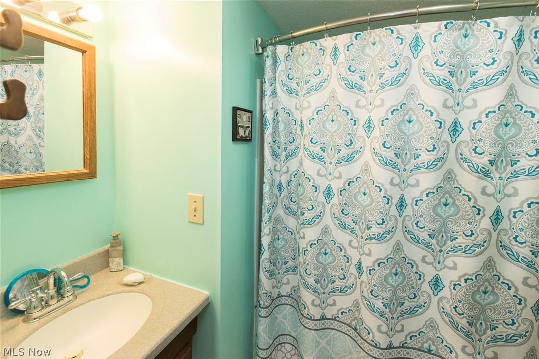 104 Annis Road Amherst, OH 44001 - Photo 18 of 23 Gallery Image 18