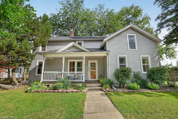 $224,000 | 240 Washington Street, Denver, IA 50622