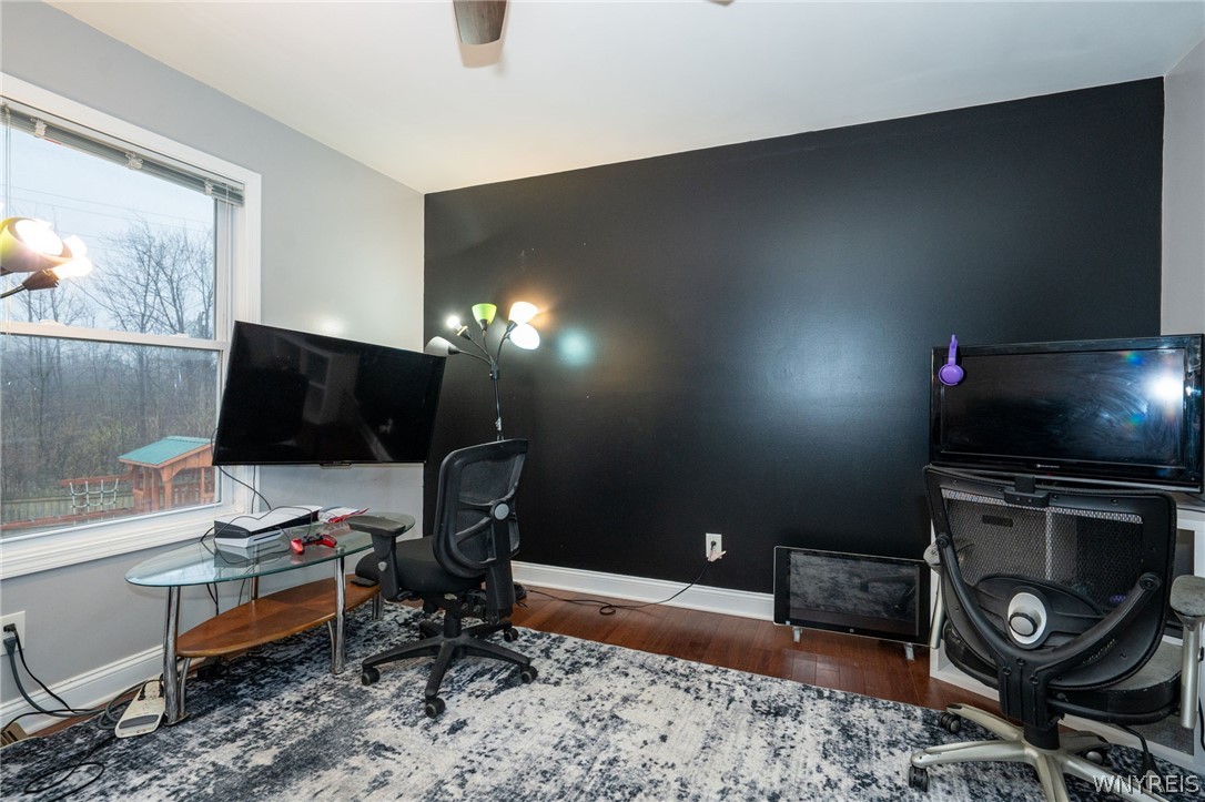 5233 Scranton Road Hamburg, NY 14075 - Photo 13 of 50