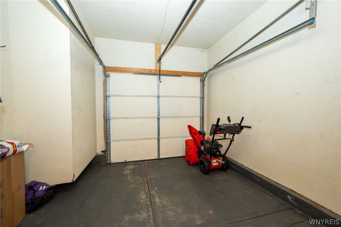 5233 Scranton Road Hamburg, NY 14075 - Photo 17 of 50