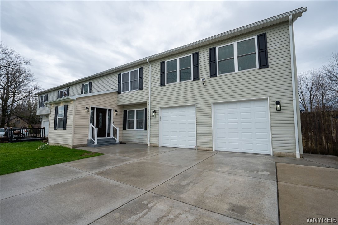 5233 Scranton Road Hamburg, NY 14075 - Photo 3 of 50