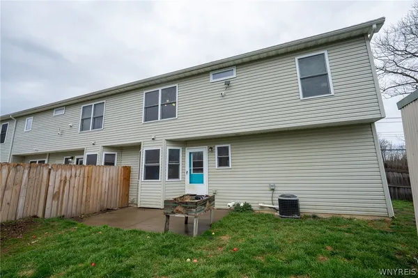 $489,999 | 5233 Scranton Road, Hamburg, NY 14075
