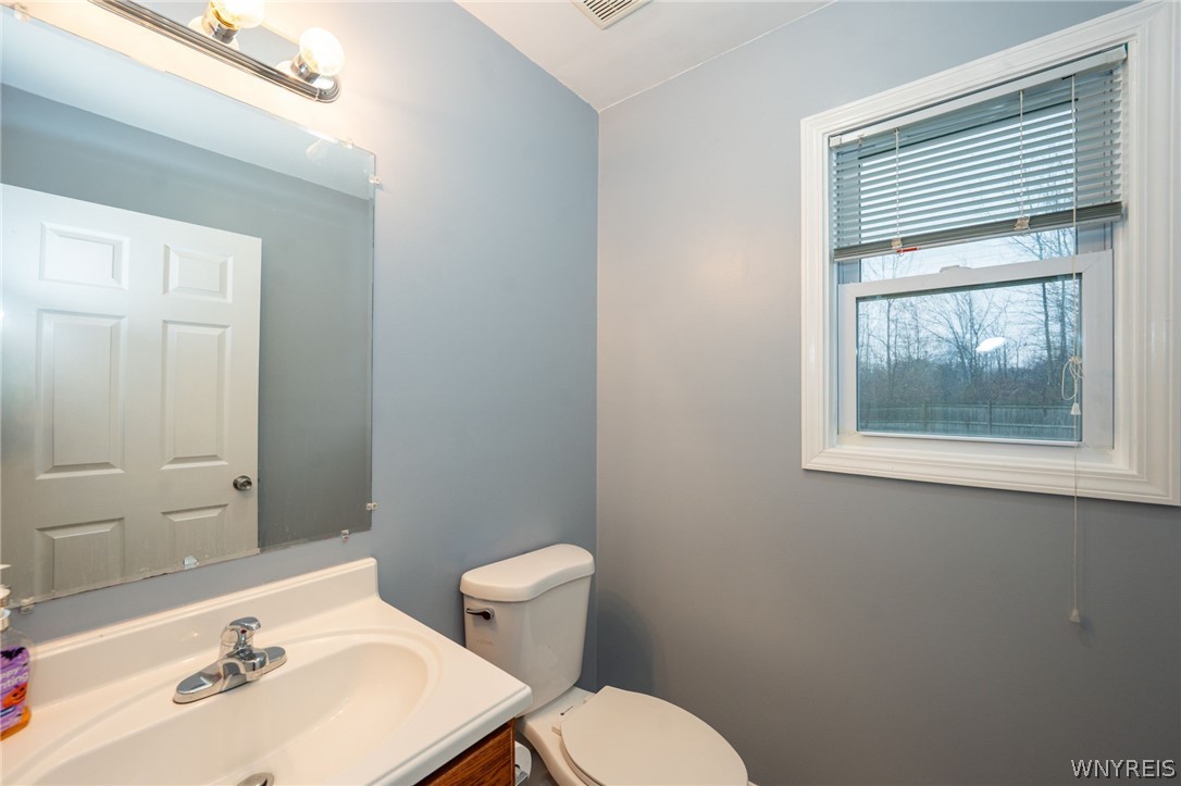 5233 Scranton Road Hamburg, NY 14075 - Photo 6 of 50