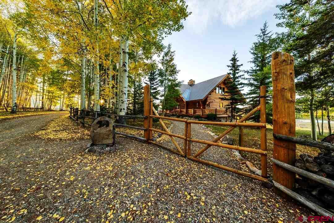 1851 Sioux Road Gunnison, CO 81230 - Photo 5 of 35 Circular Driveway in the Fall with 2 Gated Access Points