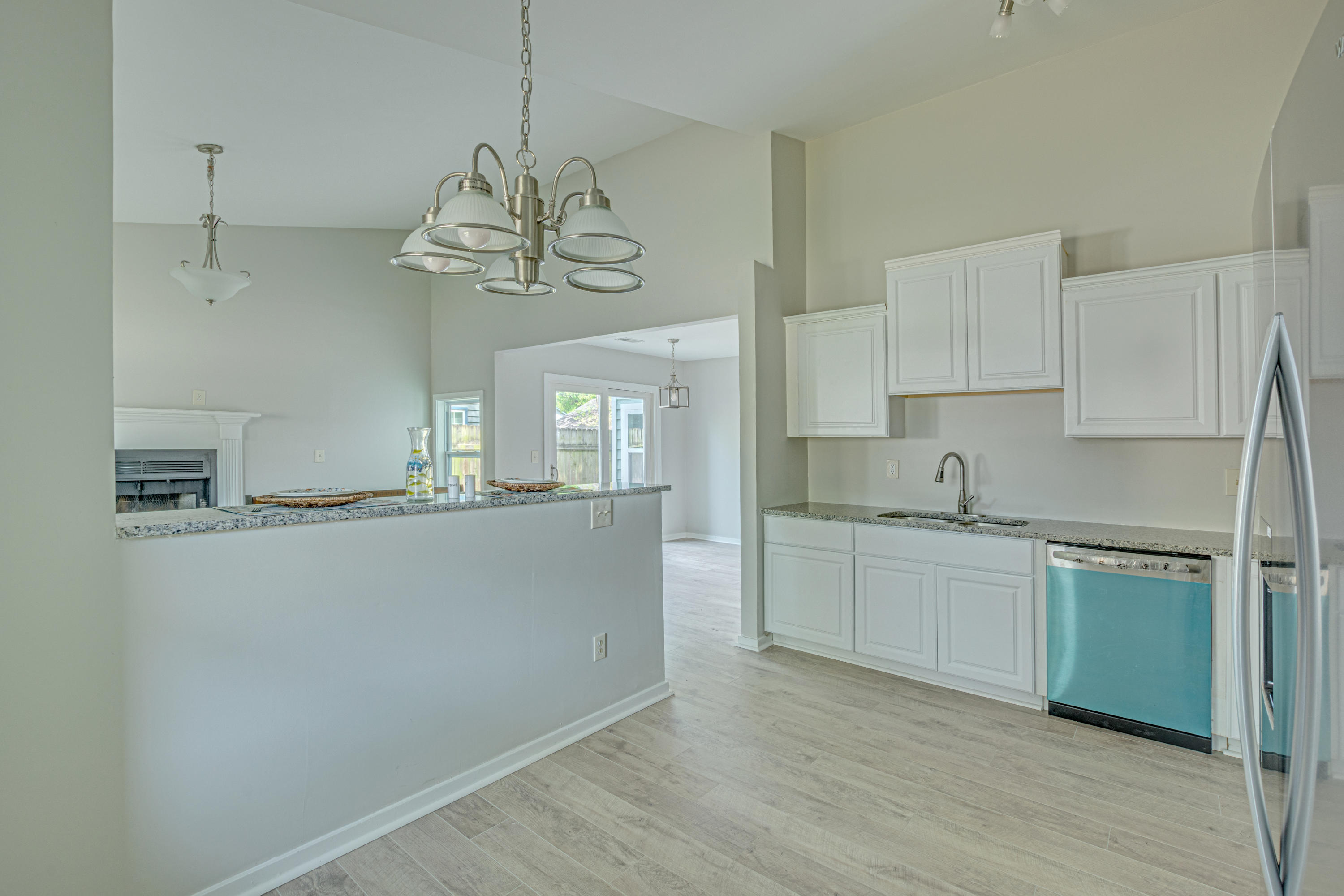 108 Coventry Road Summerville, SC 29486 - Photo 11 of 34 18