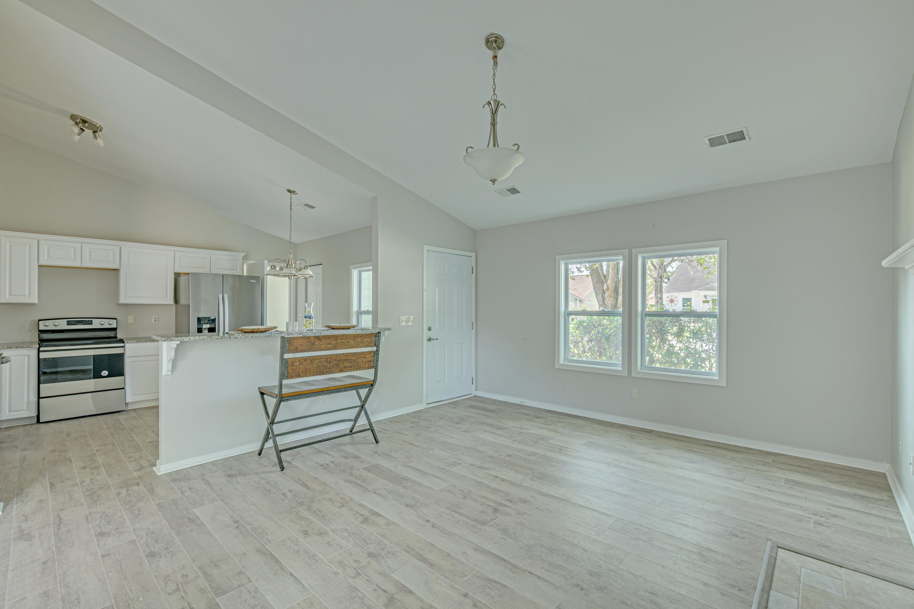 108 Coventry Road Summerville, SC 29486 - Photo 15 of 34 11