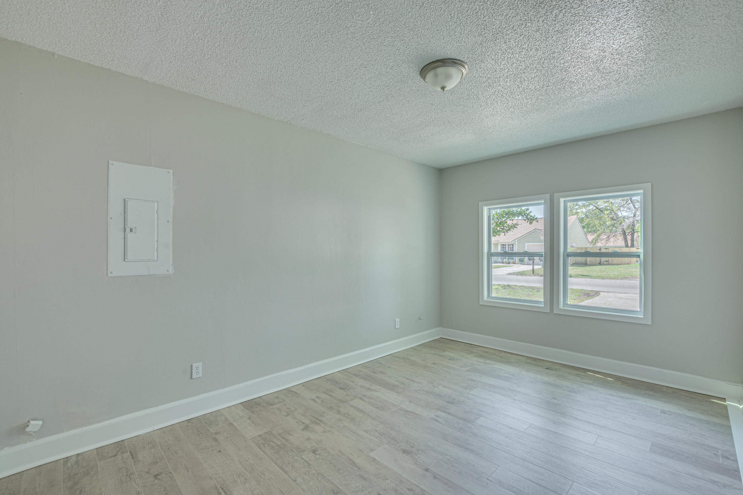 108 Coventry Road Summerville, SC 29486 - Photo 16 of 34 5