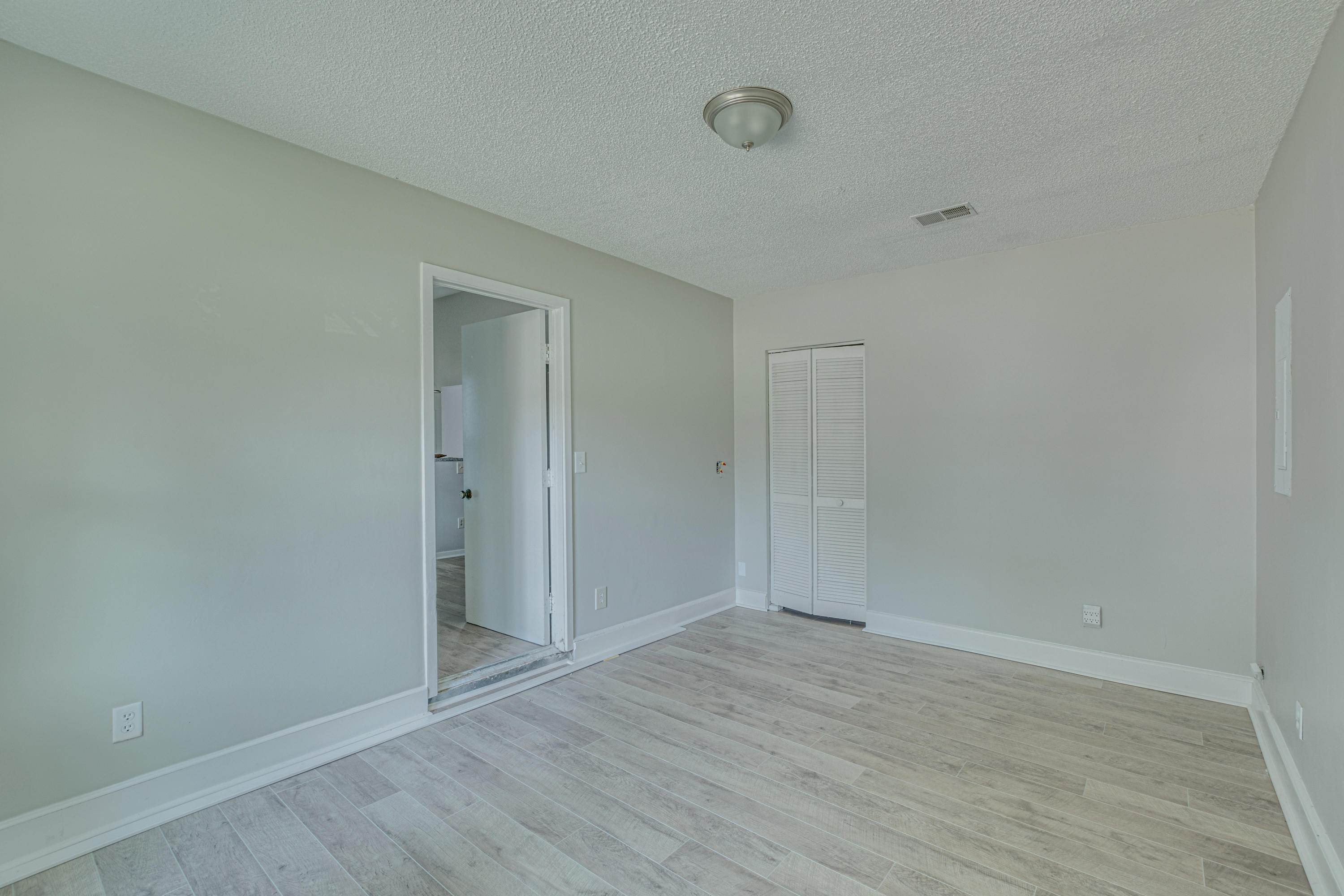 108 Coventry Road Summerville, SC 29486 - Photo 20 of 34 3
