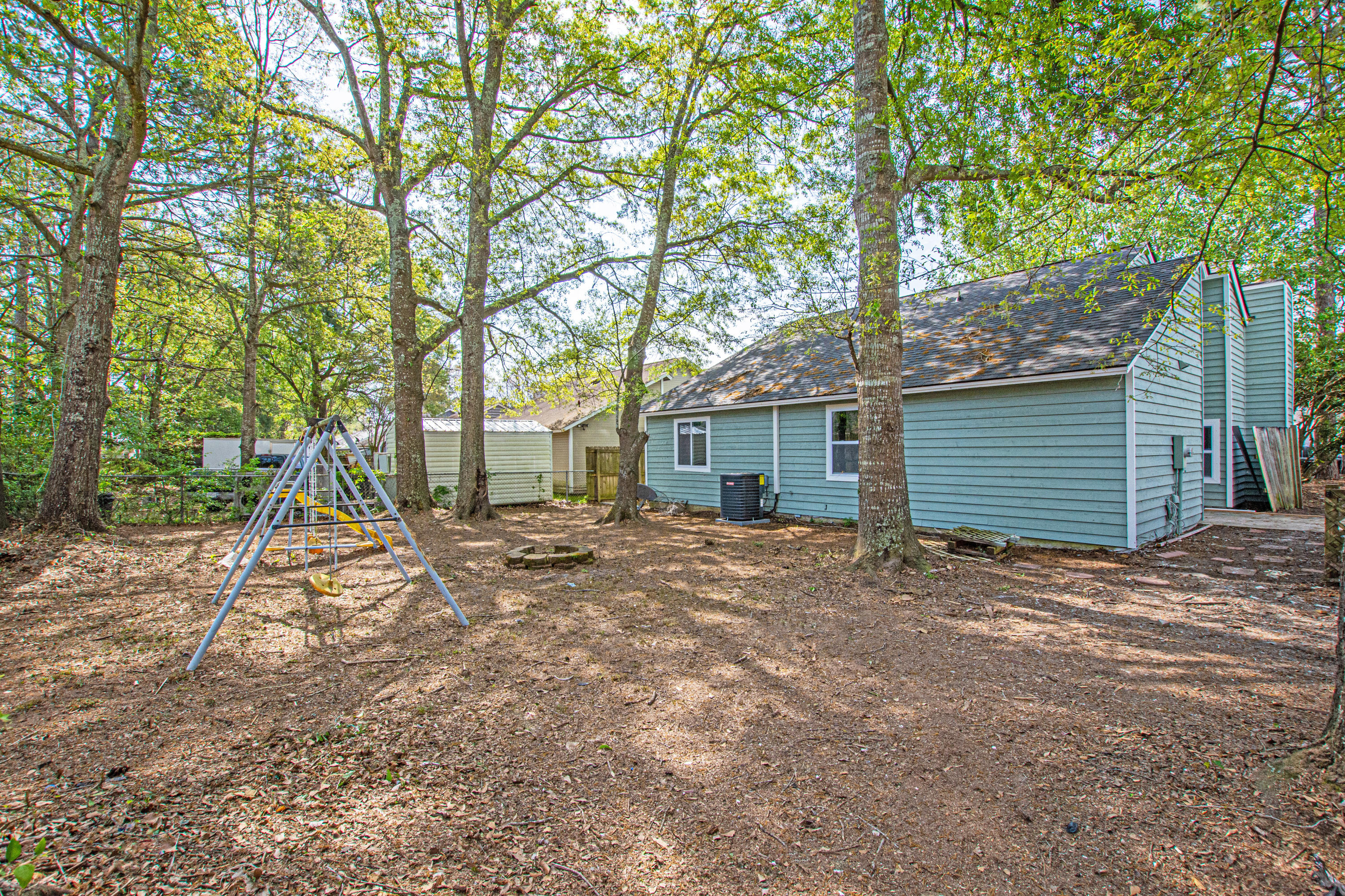 108 Coventry Road Summerville, SC 29486 - Photo 25 of 34 0-8