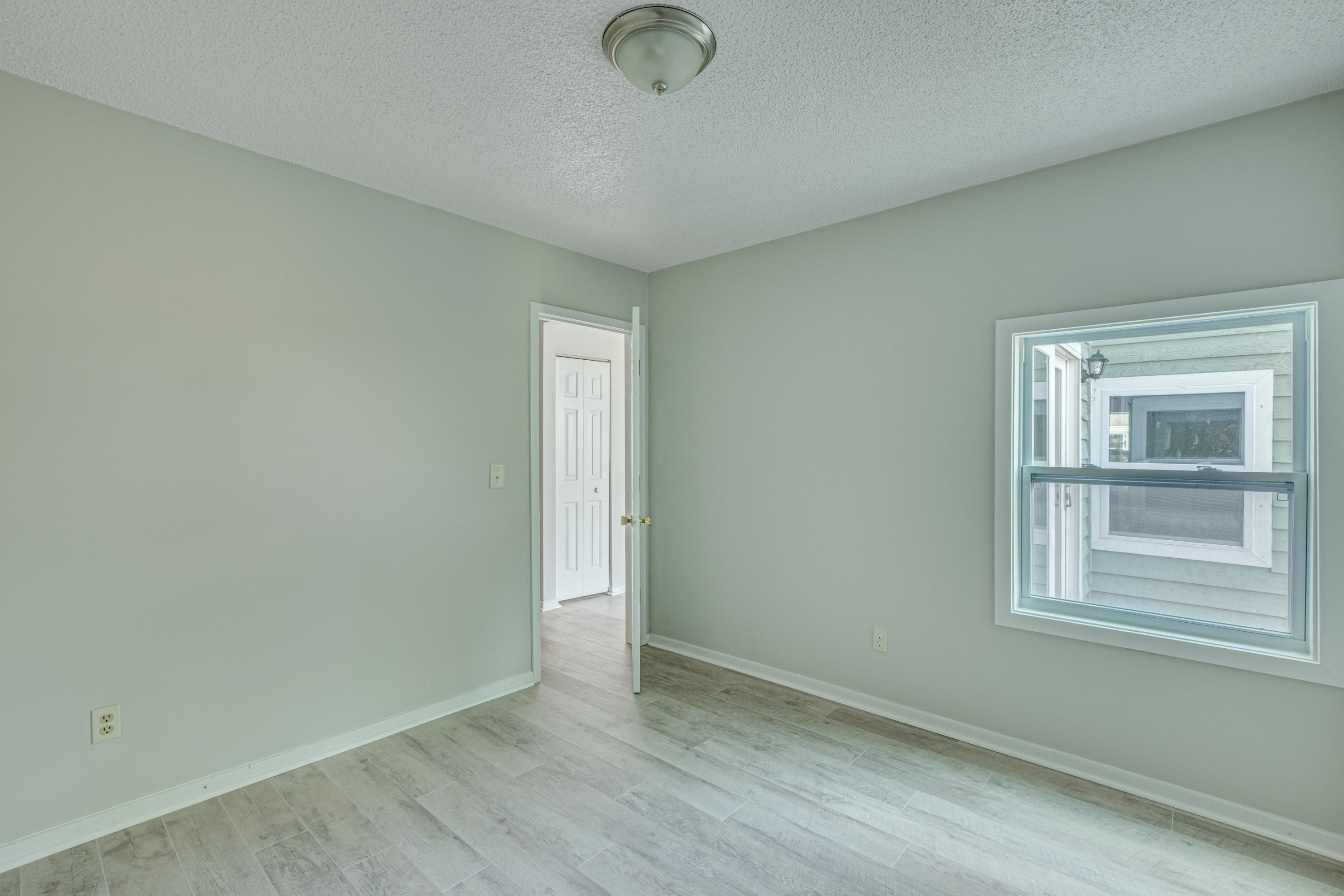 108 Coventry Road Summerville, SC 29486 - Photo 29 of 34 25