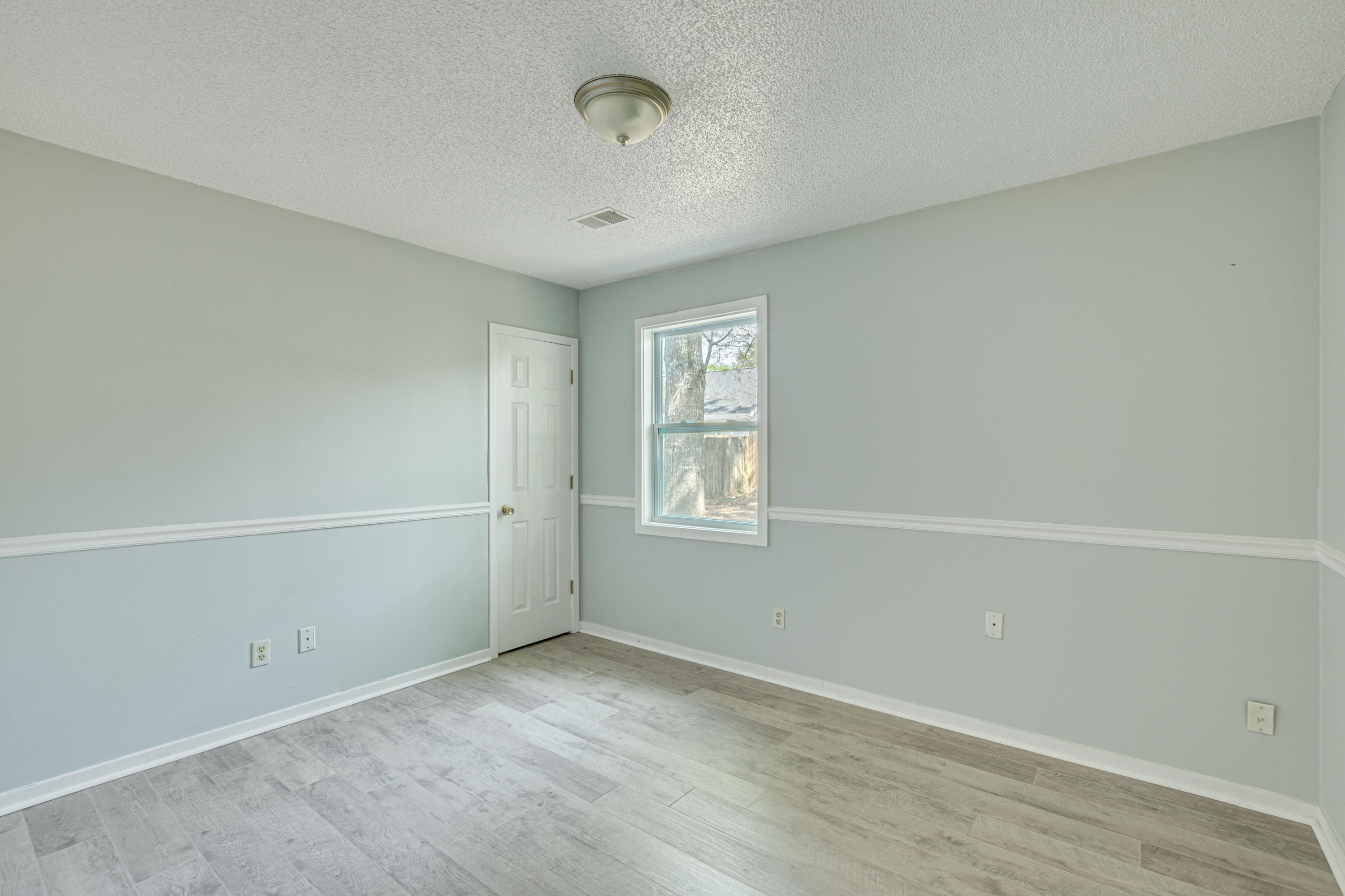 108 Coventry Road Summerville, SC 29486 - Photo 30 of 34 26
