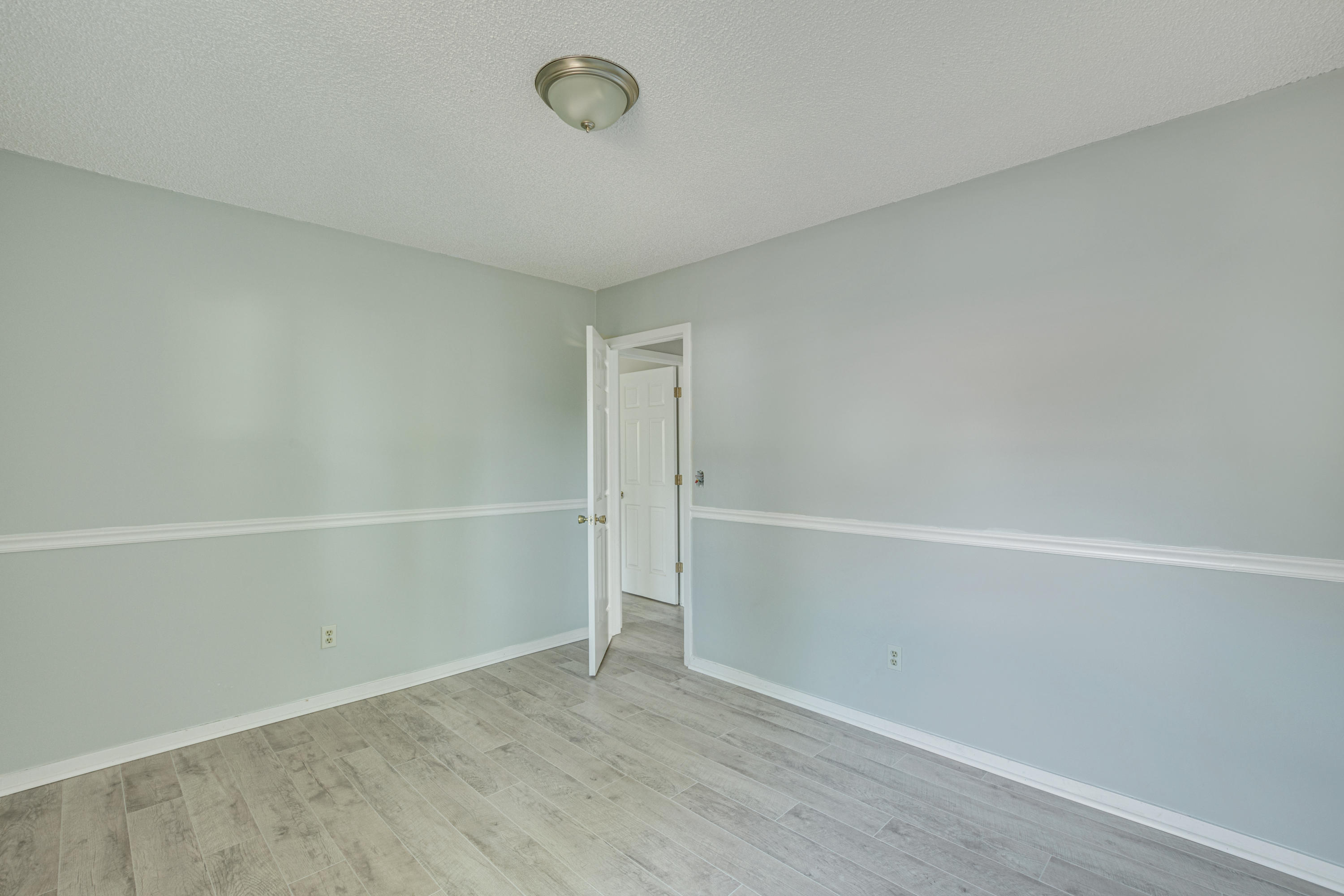 108 Coventry Road Summerville, SC 29486 - Photo 31 of 34 27