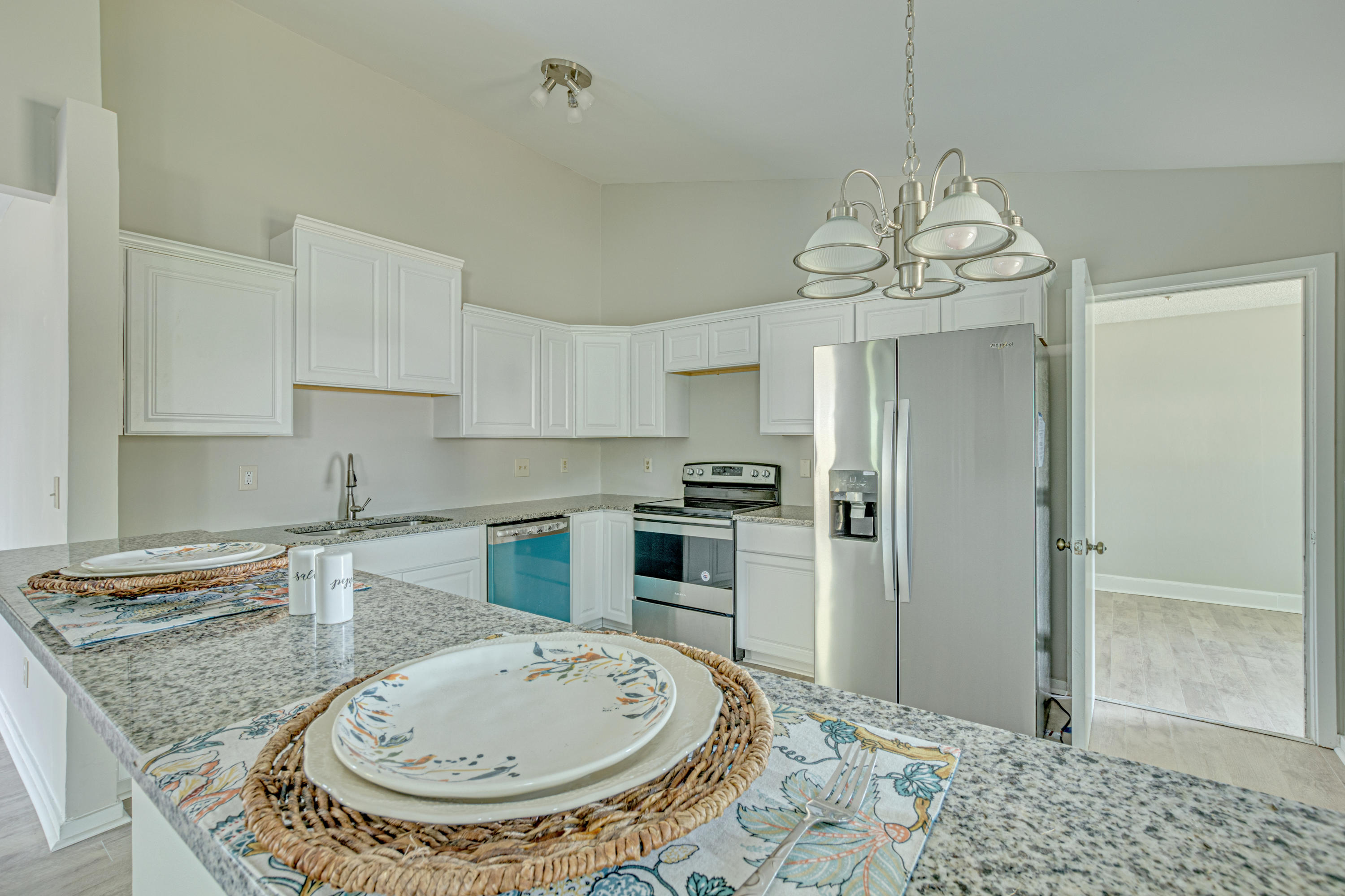 108 Coventry Road Summerville, SC 29486 - Photo 7 of 34 21